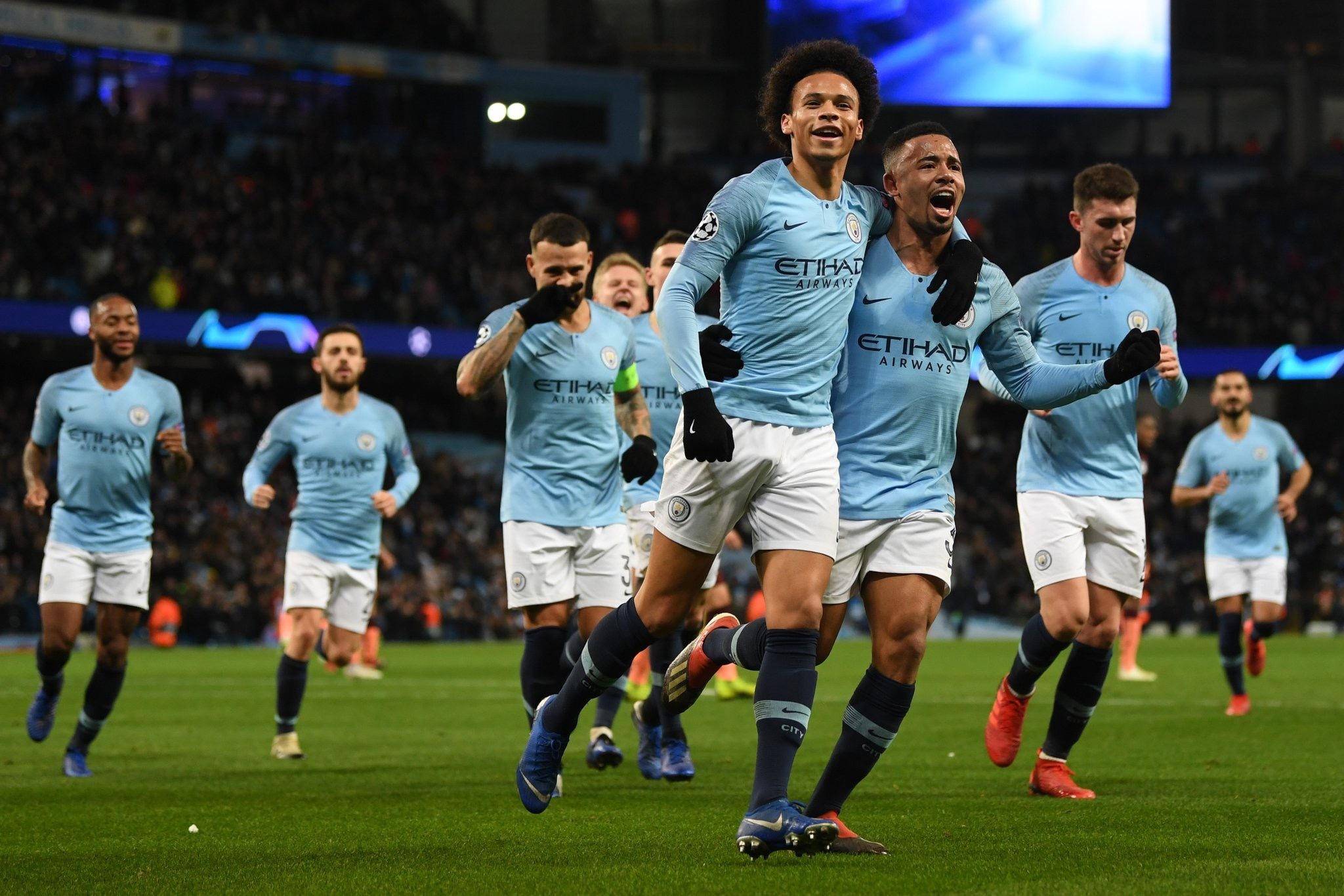 总是充满悬 总是充满悬